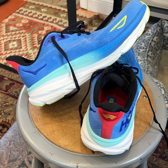 Hoka Clifton 9 - used - men’s 10.5 - 274 miles run on them - Picture 8 of 16